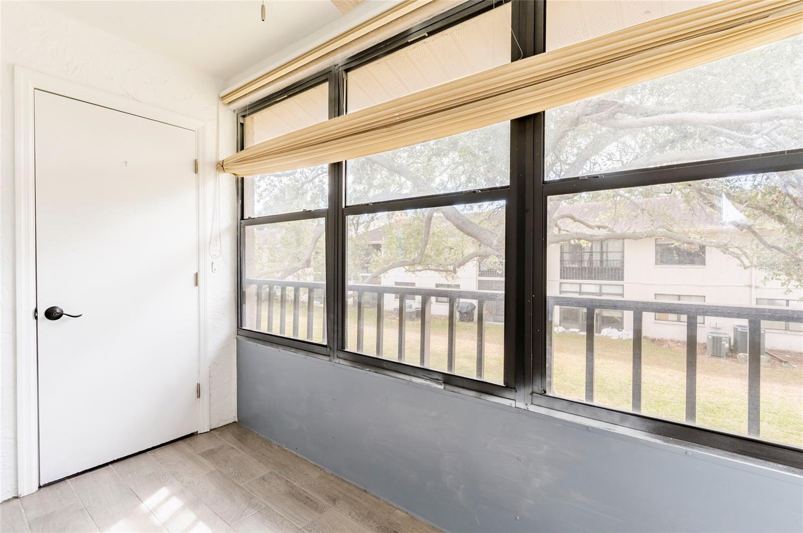 Image 16 of 27 For 2275 62nd Avenue N 5202