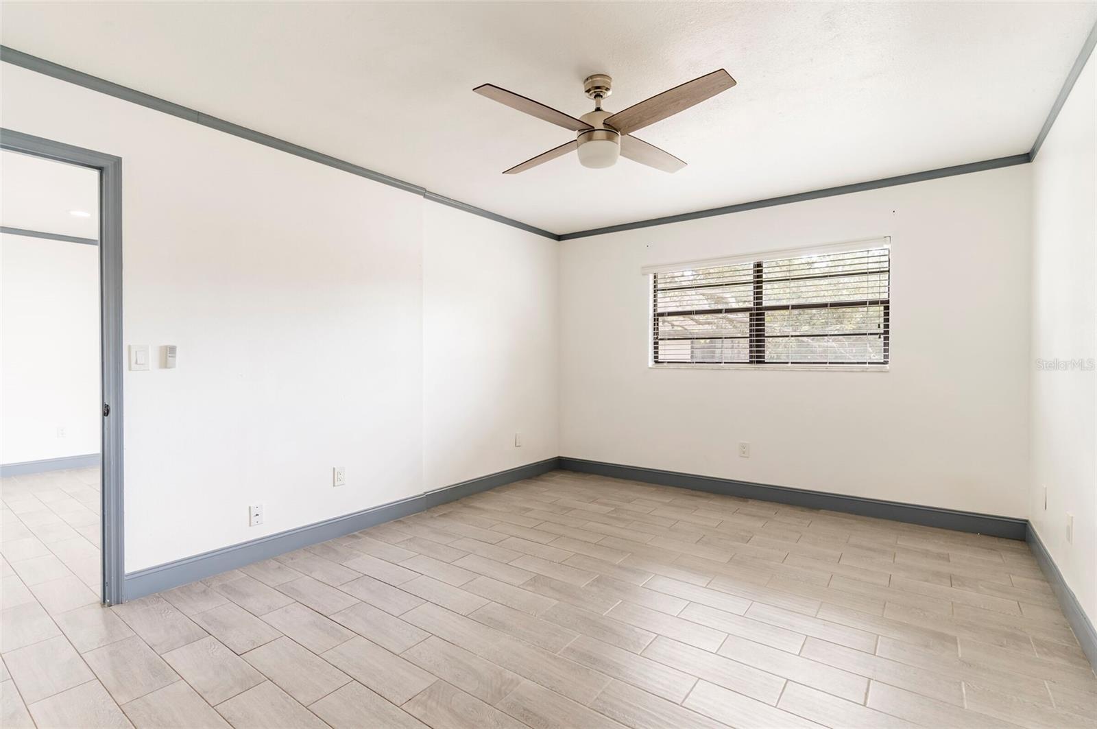 Image 18 of 27 For 2275 62nd Avenue N 5202