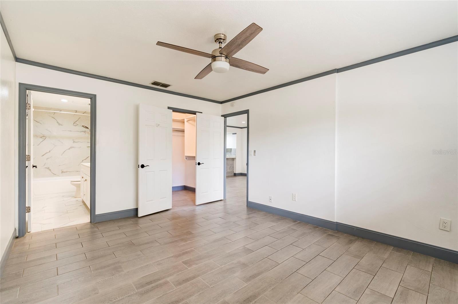 Image 19 of 27 For 2275 62nd Avenue N 5202