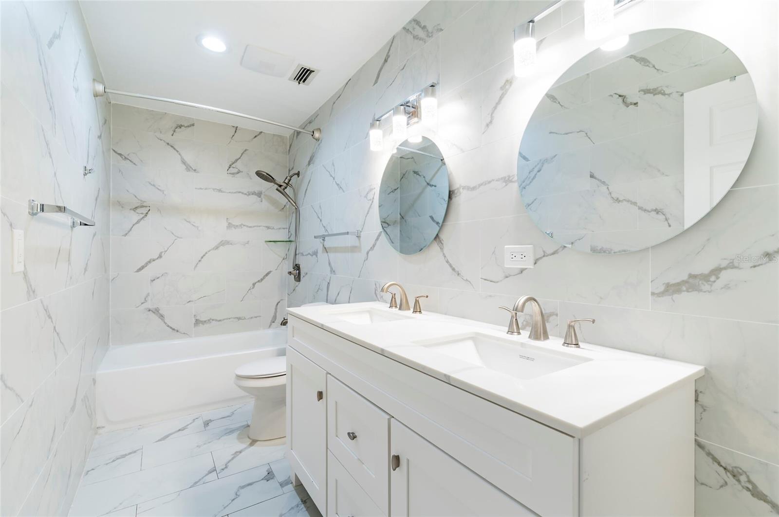 Image 21 of 27 For 2275 62nd Avenue N 5202