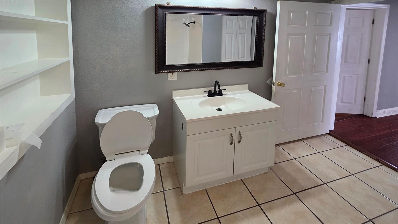 Image 8 of 32 For 936 Shadowlawn Avenue