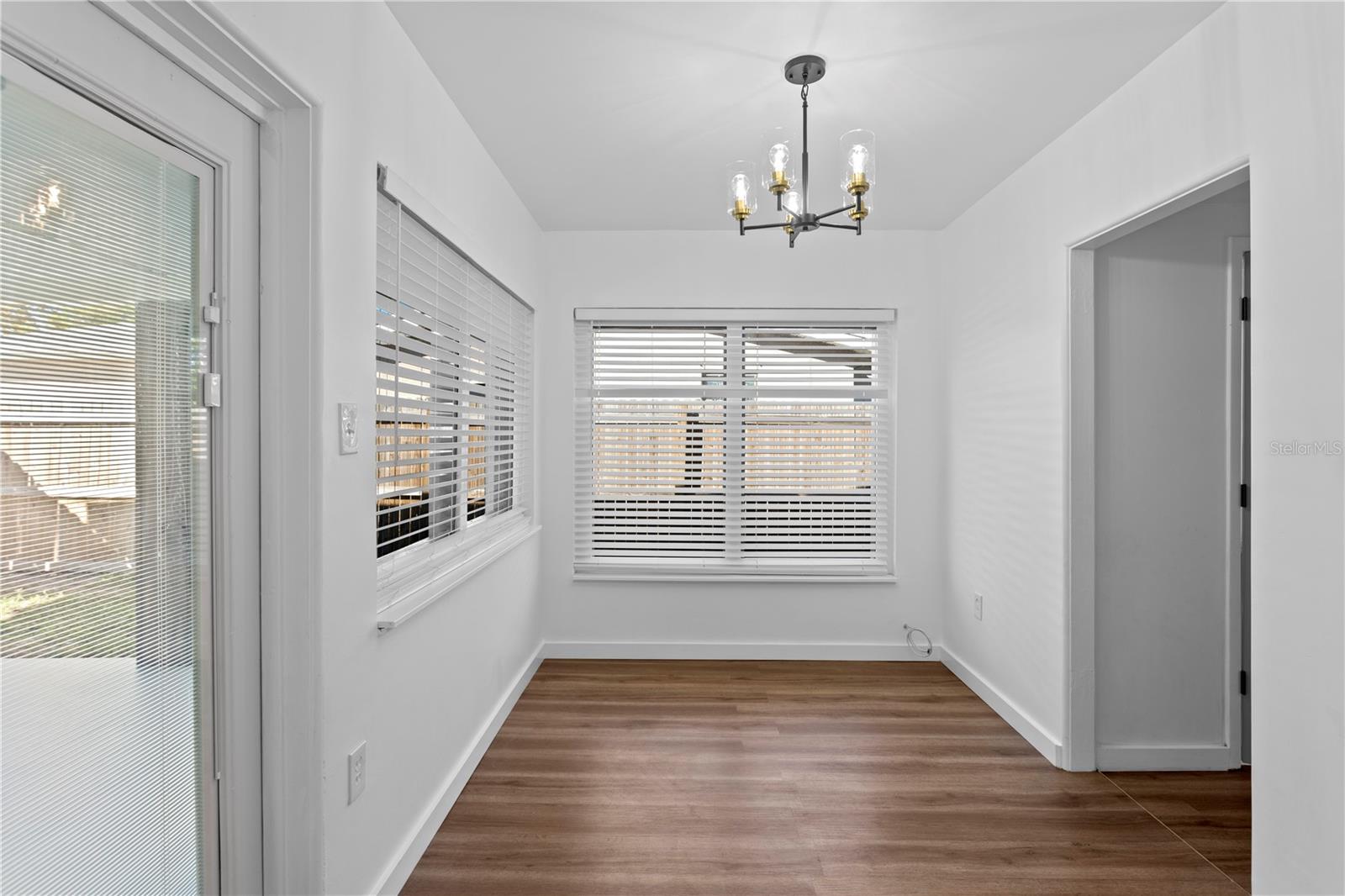 Image 10 of 23 For 10685 109th Street