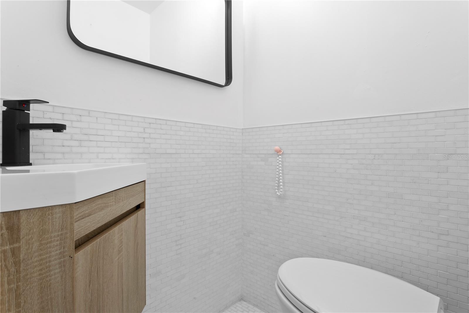 Image 17 of 23 For 10685 109th Street