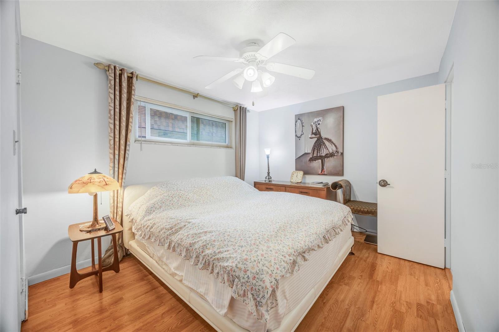 Image 22 of 43 For 18405 Tomlinson Drive