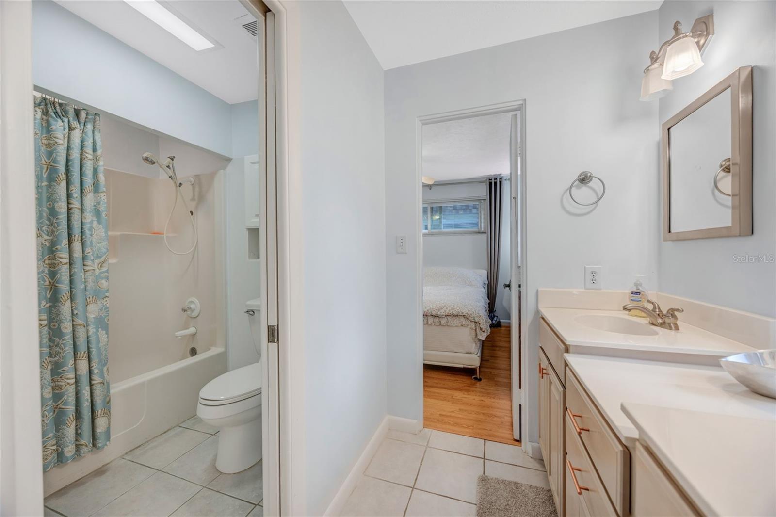 Image 24 of 43 For 18405 Tomlinson Drive