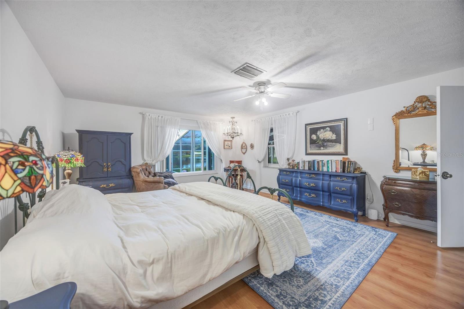 Image 27 of 43 For 18405 Tomlinson Drive