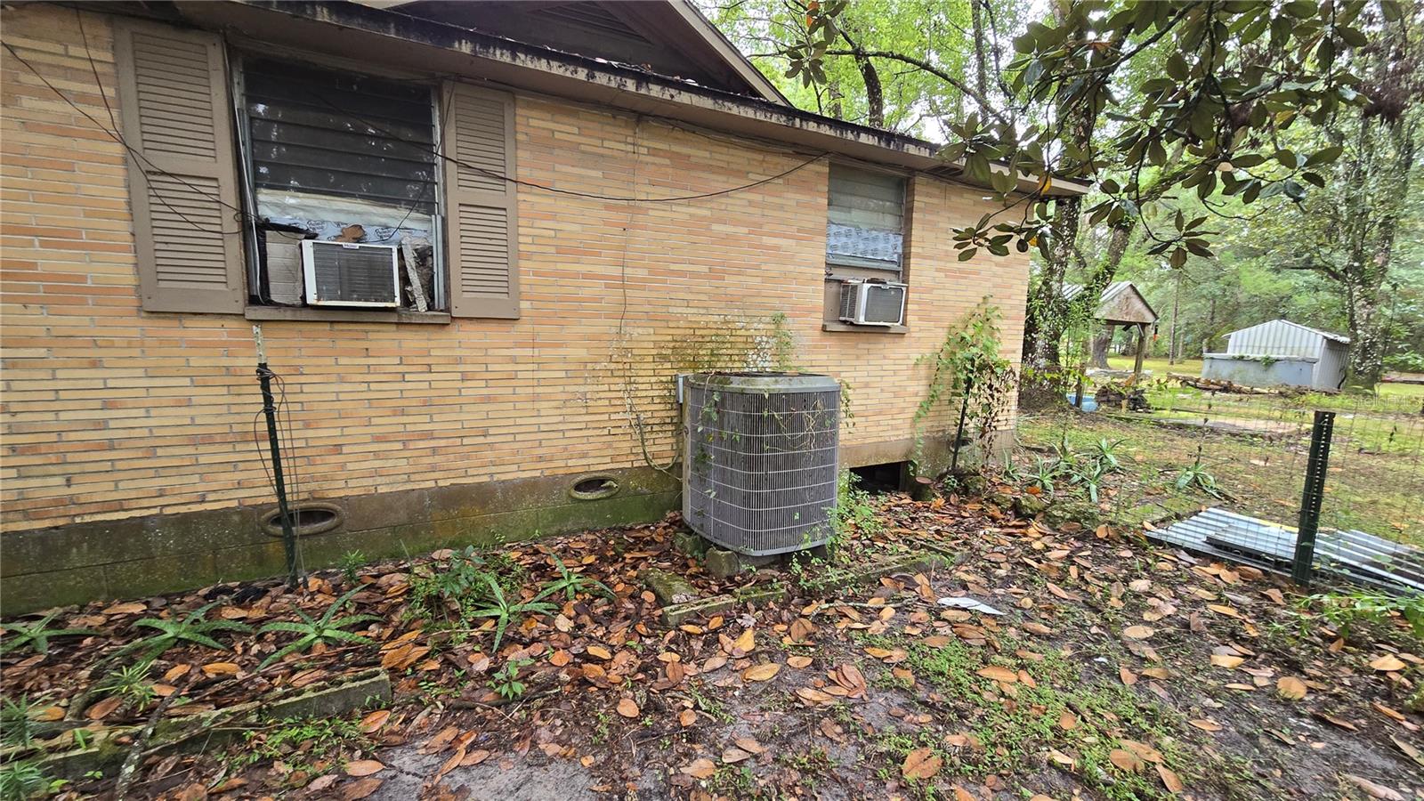 Image 23 of 100 For 18426 Powell Road