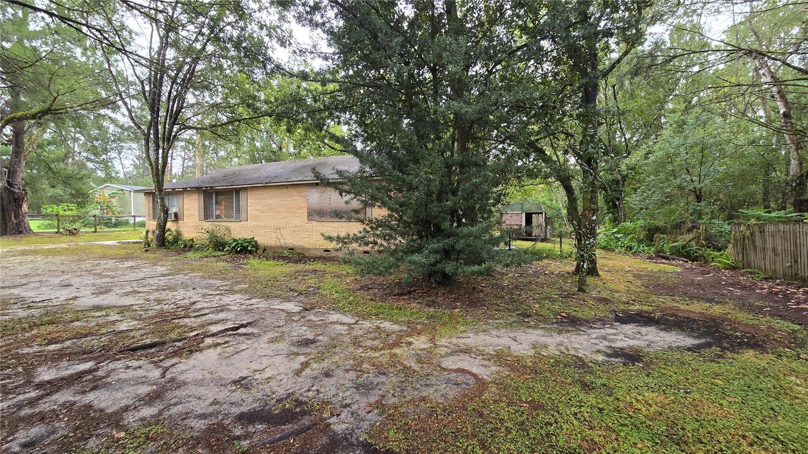 Image 39 of 100 For 18426 Powell Road