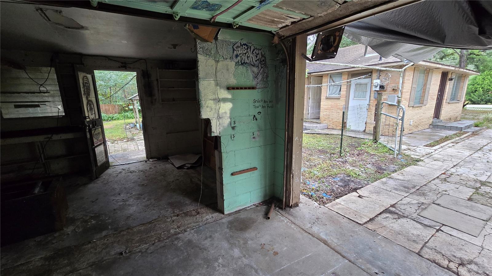 Image 46 of 100 For 18426 Powell Road