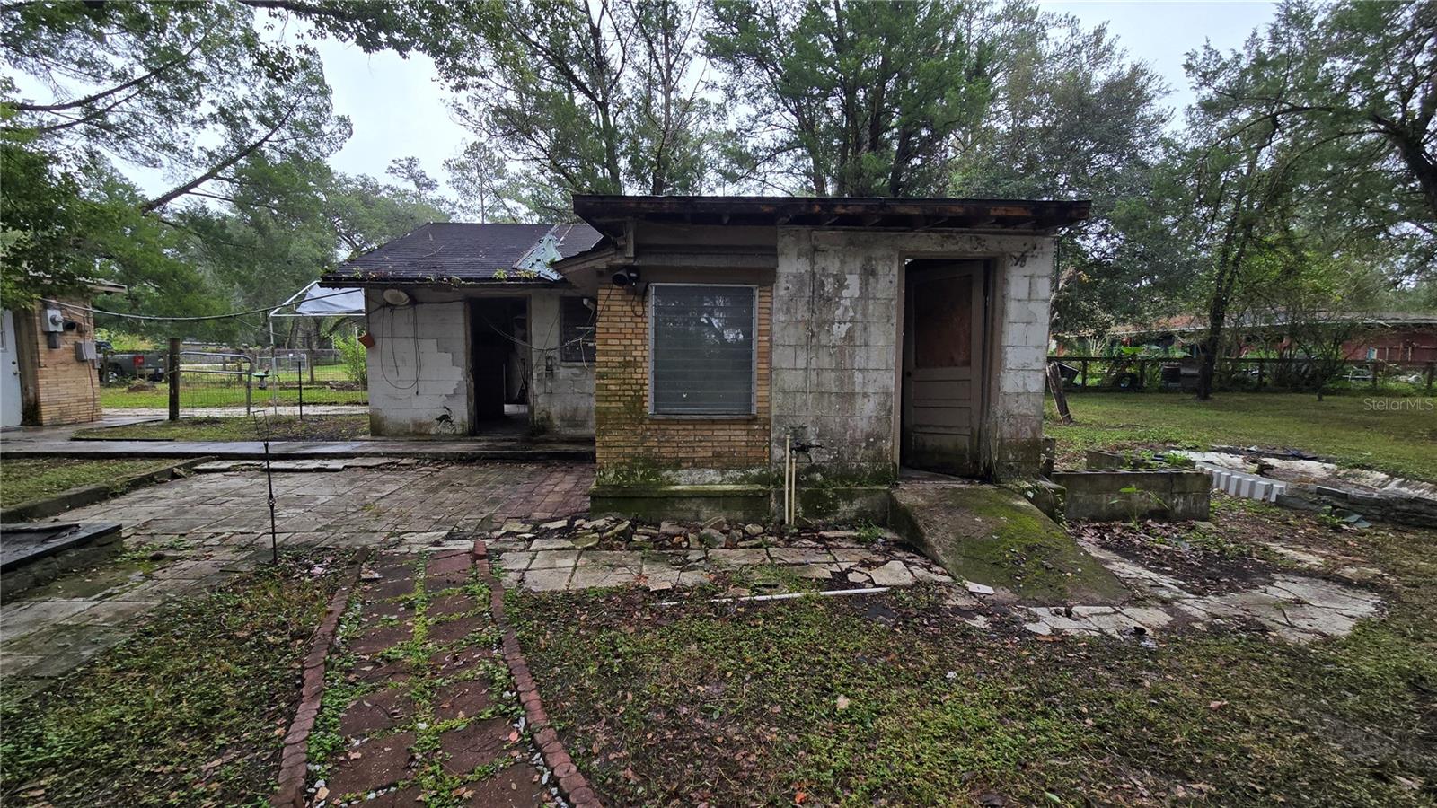 Image 5 of 100 For 18426 Powell Road