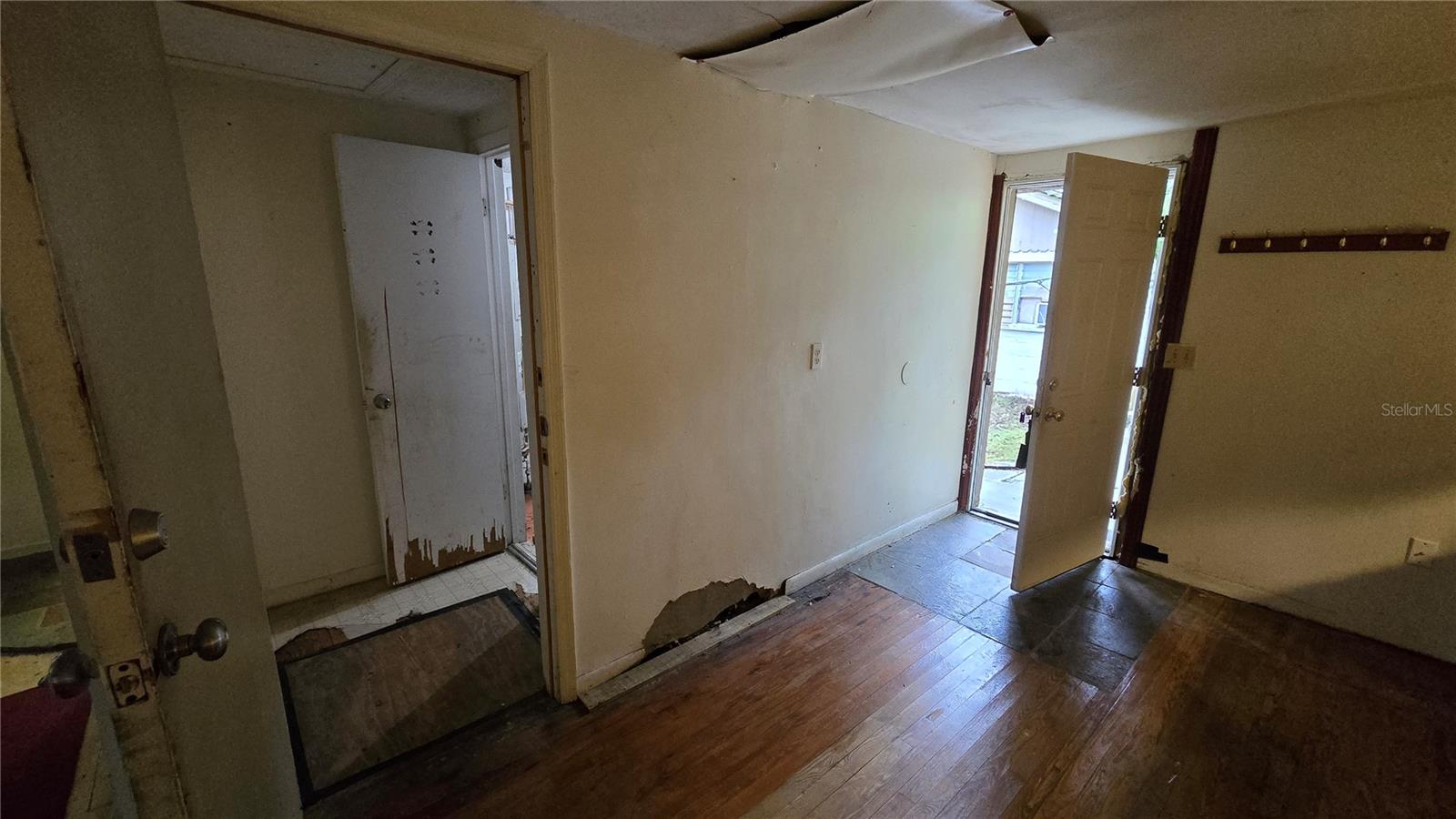 Image 78 of 100 For 18426 Powell Road