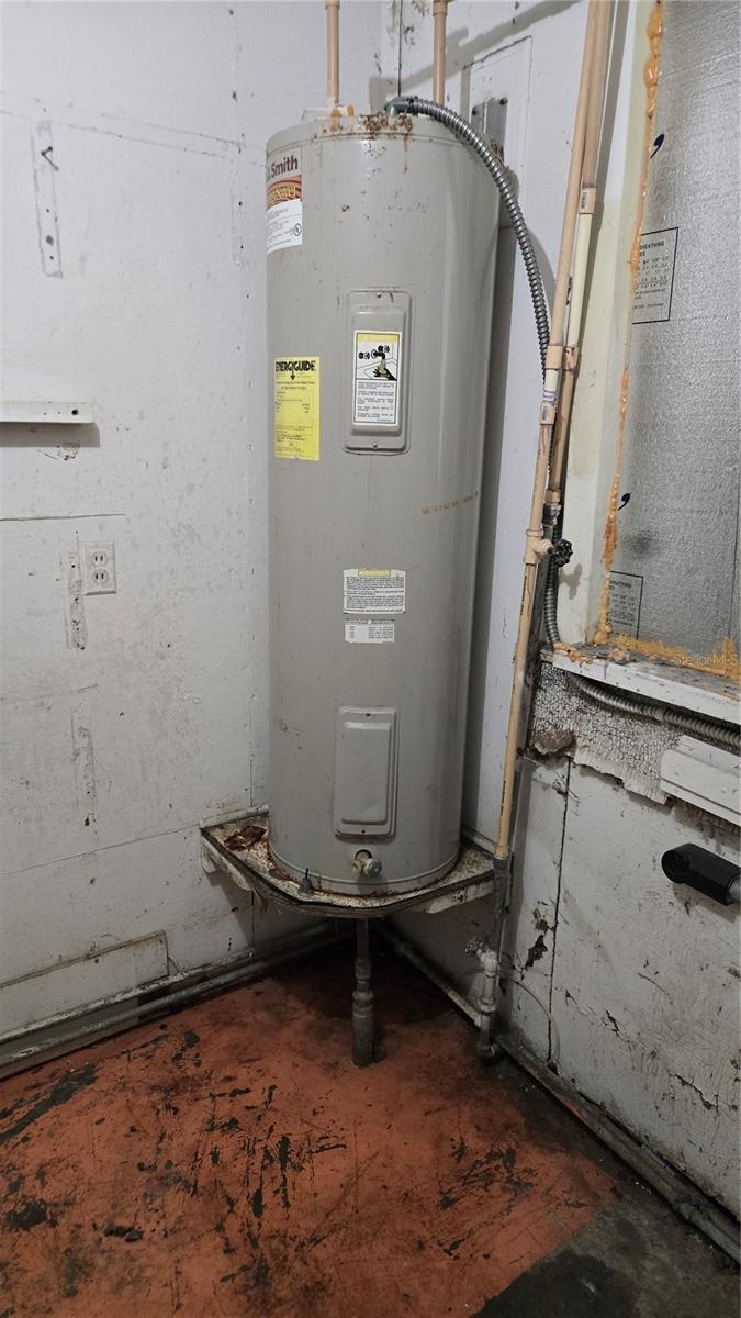 Image 84 of 100 For 18426 Powell Road