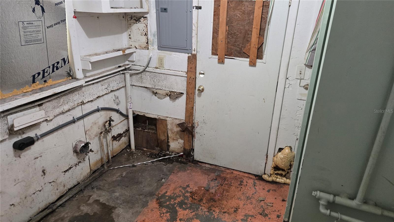 Image 86 of 100 For 18426 Powell Road