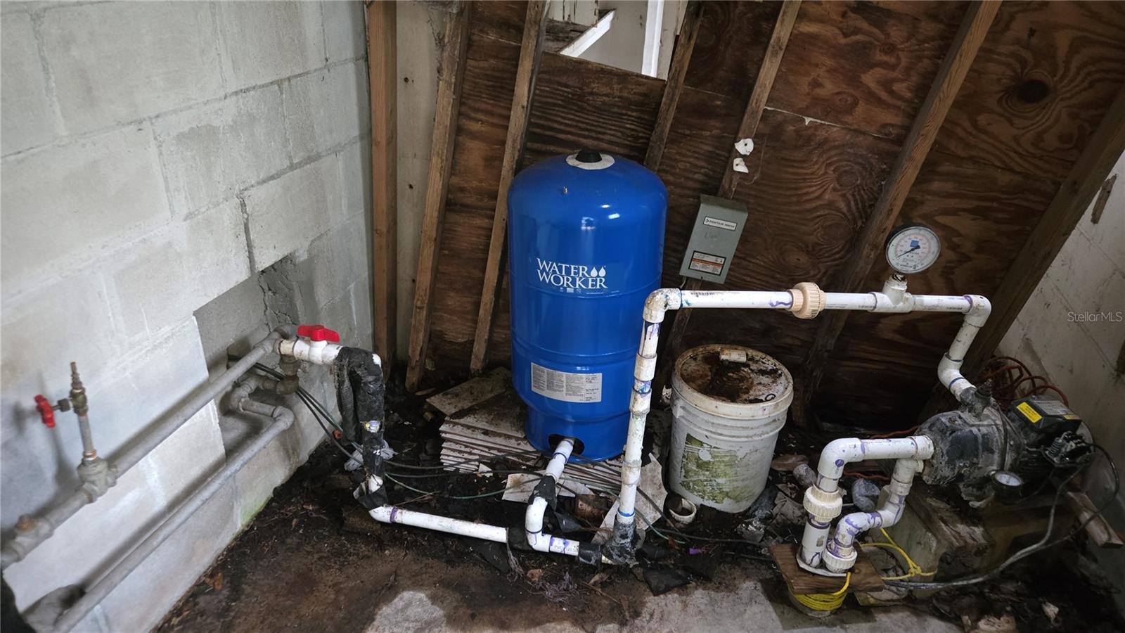 Image 90 of 100 For 18426 Powell Road