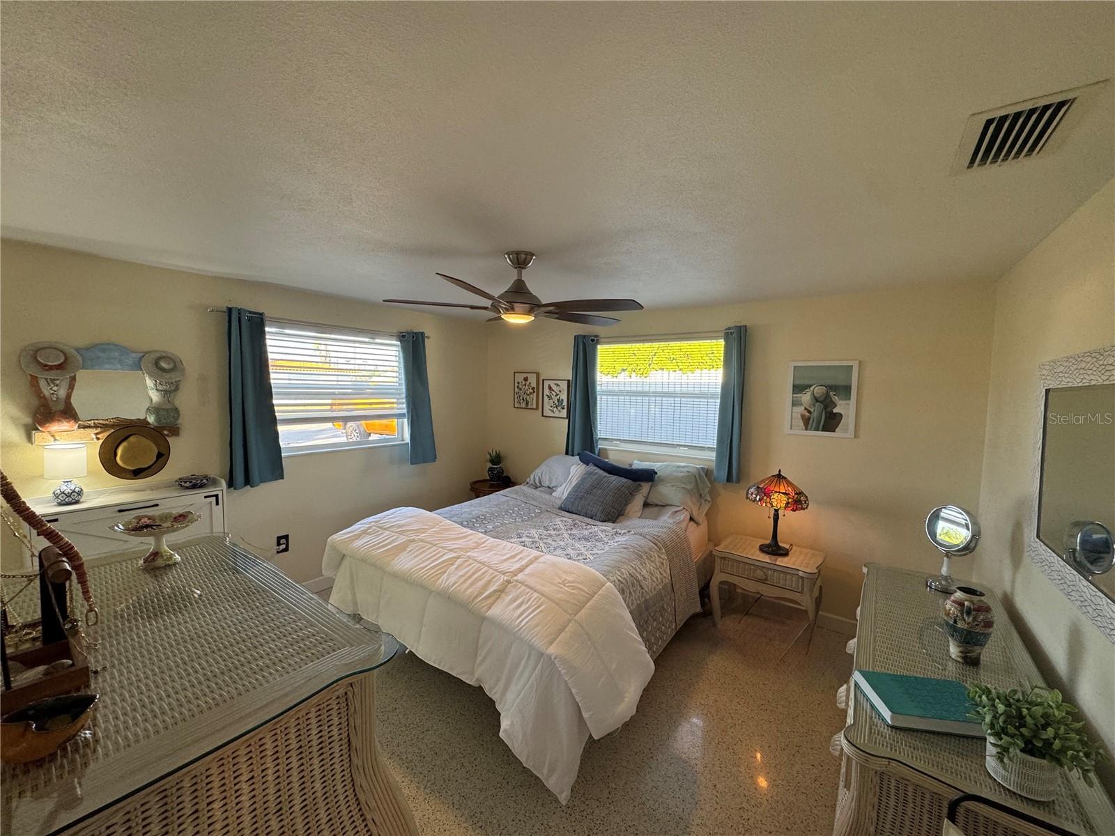 Image 28 of 44 For 4940 Picture Avenue