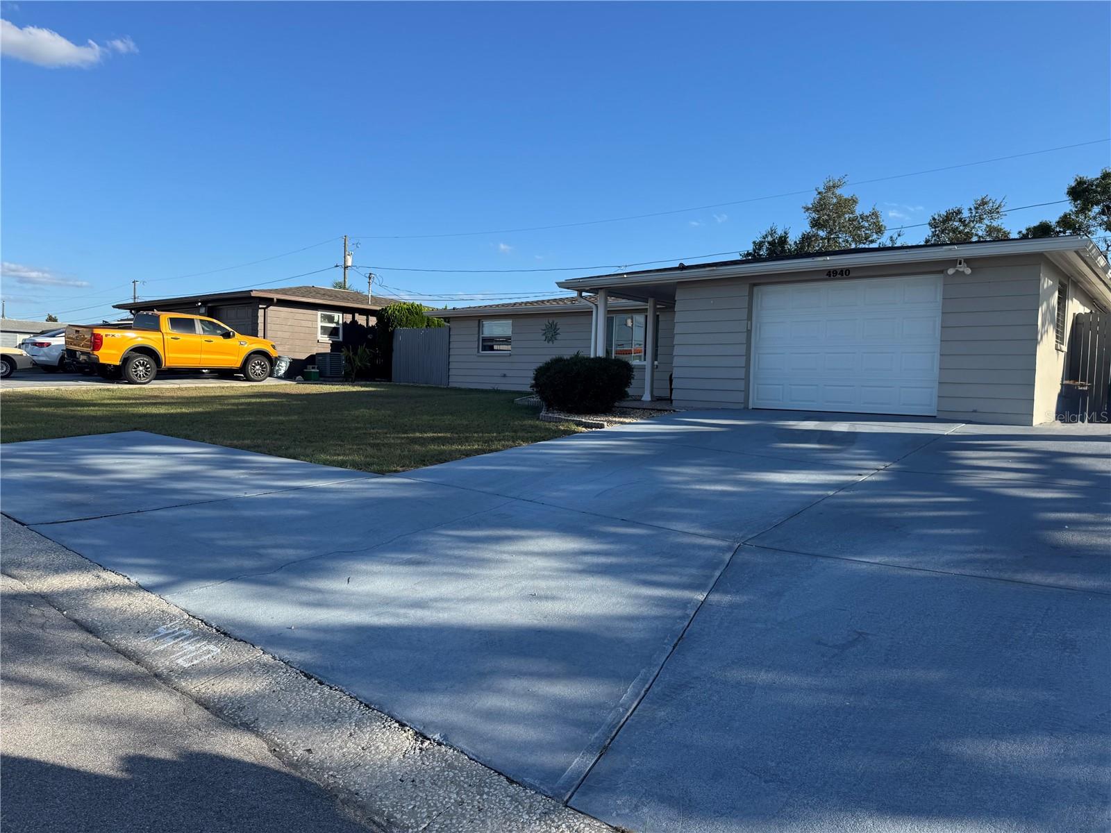 Image 3 of 44 For 4940 Picture Avenue