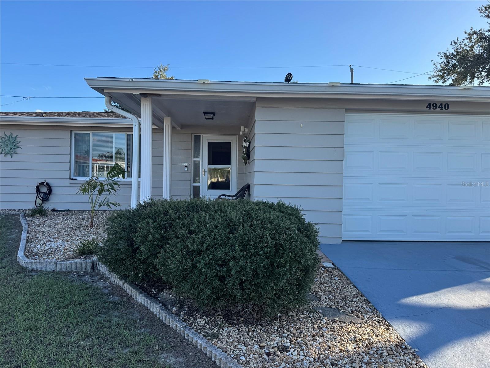 Image 5 of 44 For 4940 Picture Avenue