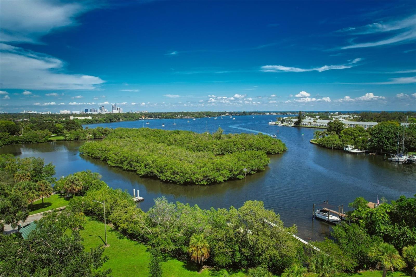 Image 20 of 24 For 430 39th Avenue S