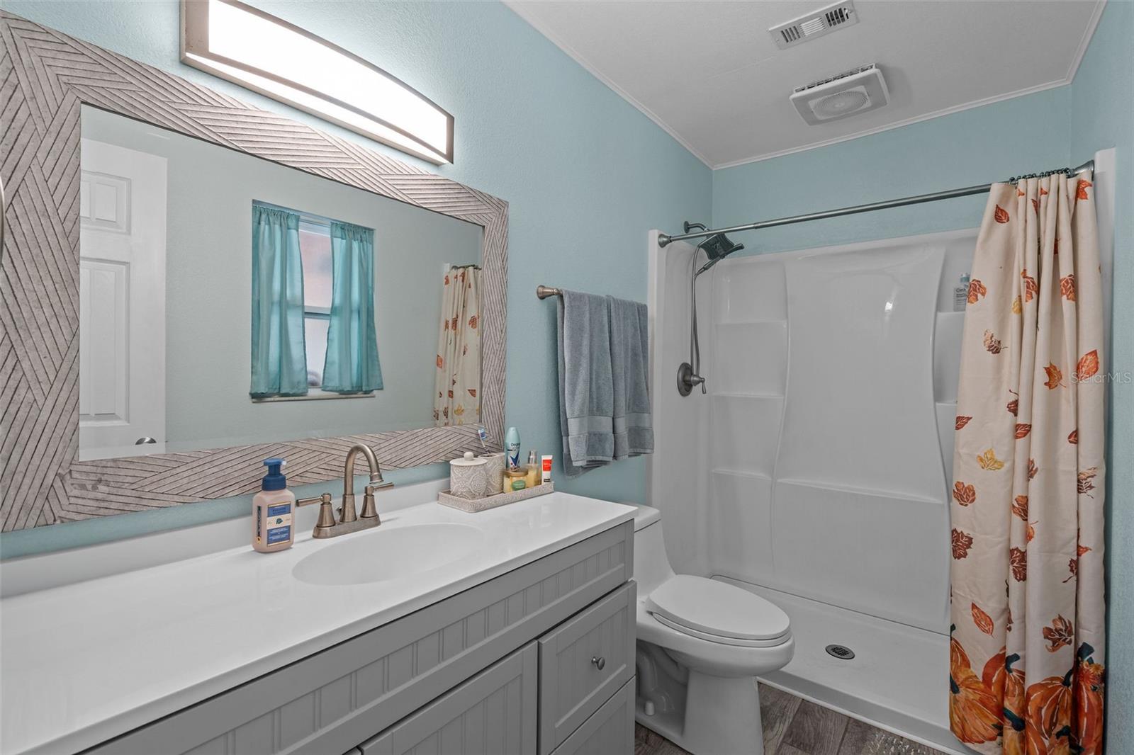 Image 14 of 33 For 5558 57th Way N