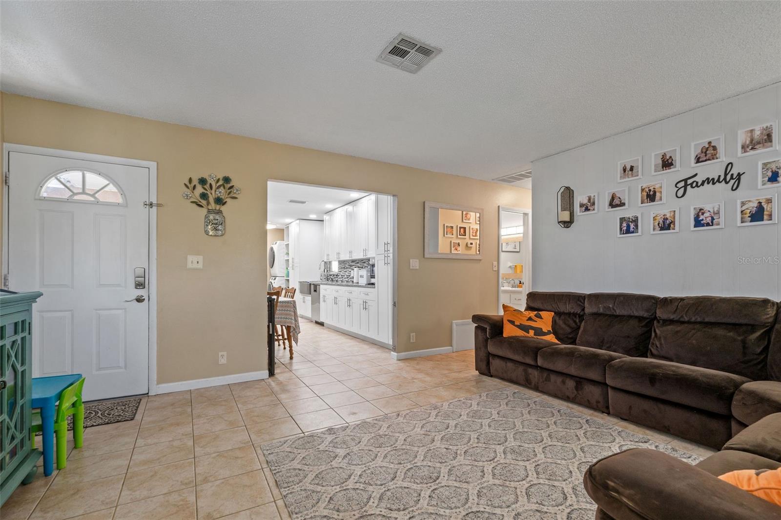 Image 2 of 33 For 5558 57th Way N