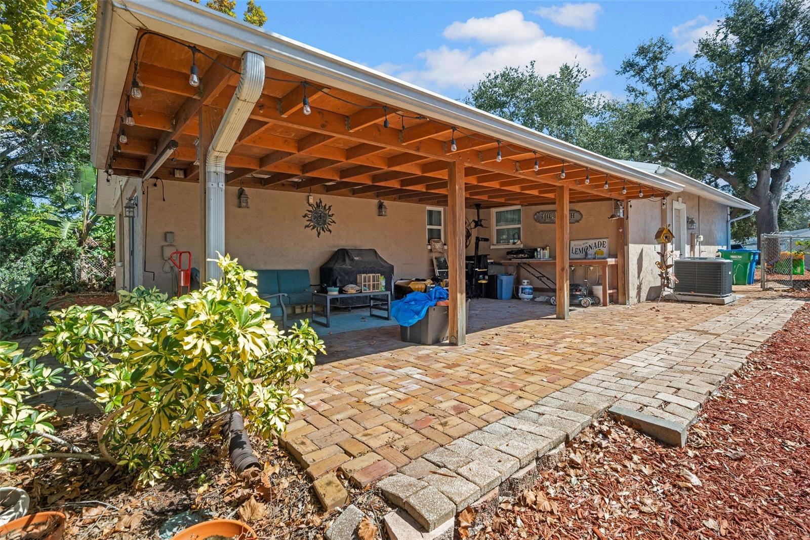 Image 21 of 33 For 5558 57th Way N