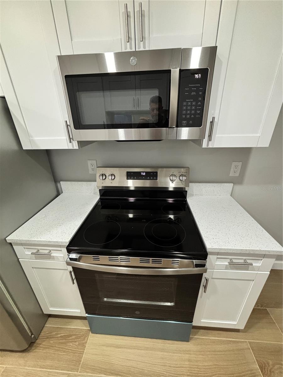 Image 15 of 23 For 14025 Village View Drive