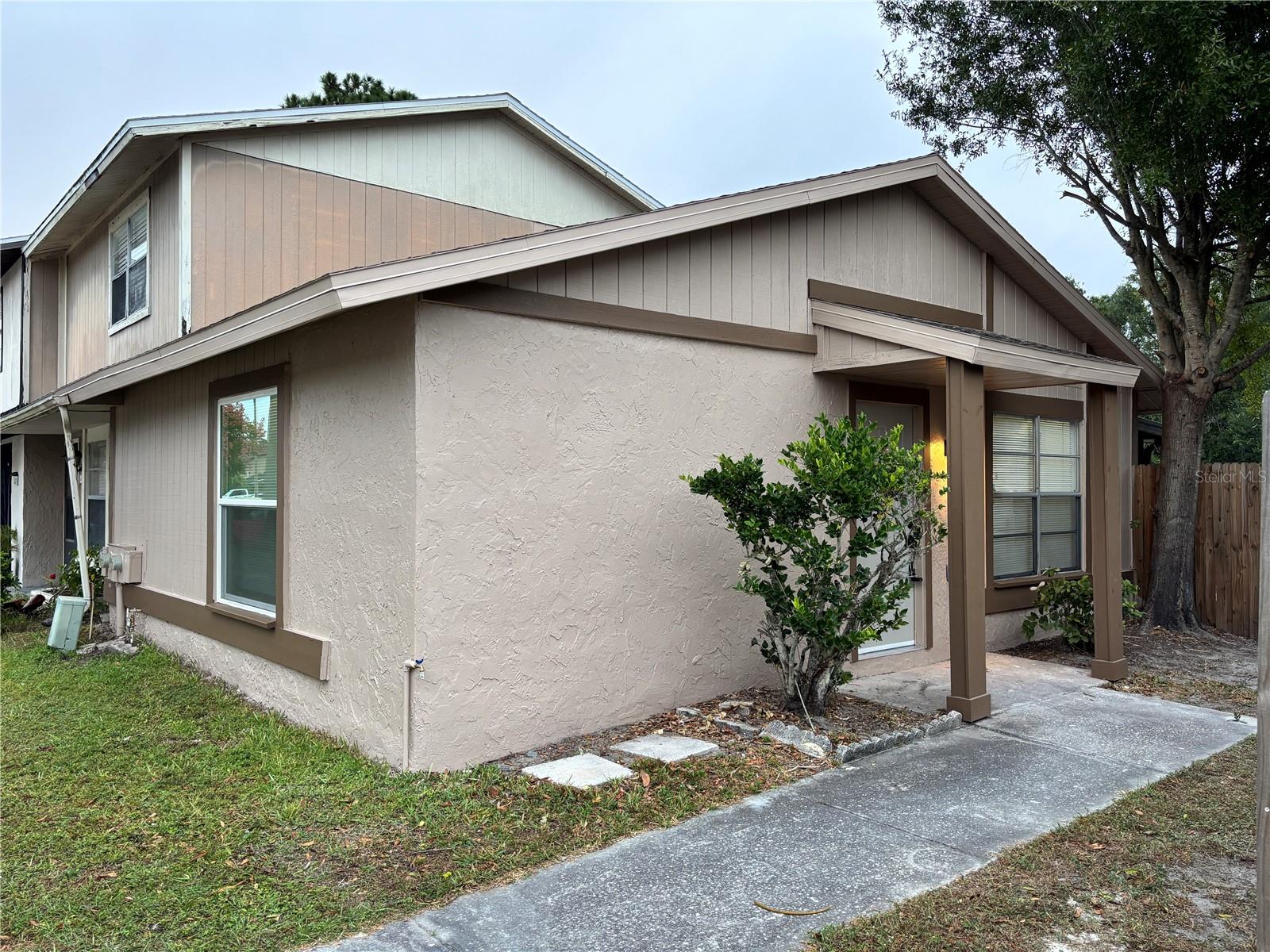 Image 4 of 23 For 14025 Village View Drive