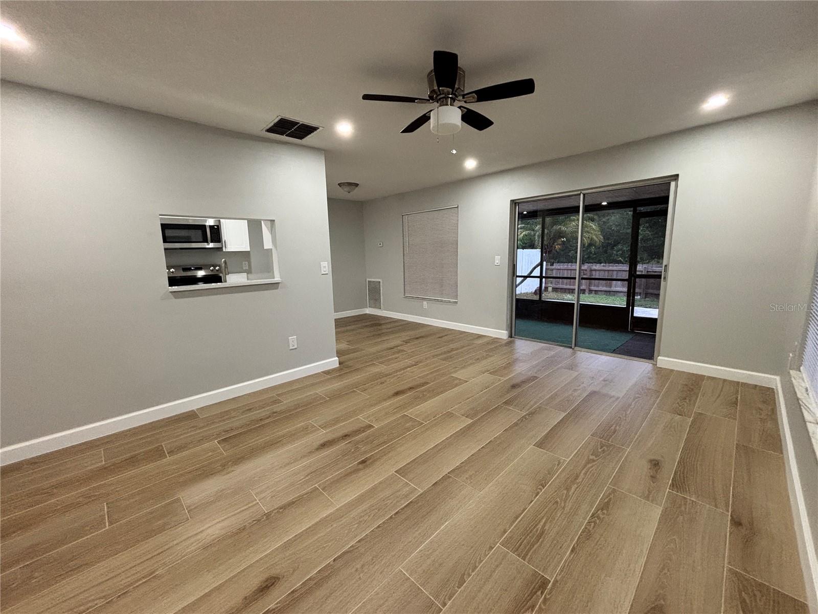 Image 7 of 23 For 14025 Village View Drive