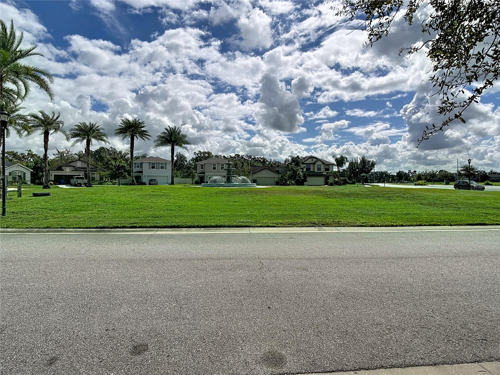 Image 14 of 54 For 5004 Bella Armonia Circle