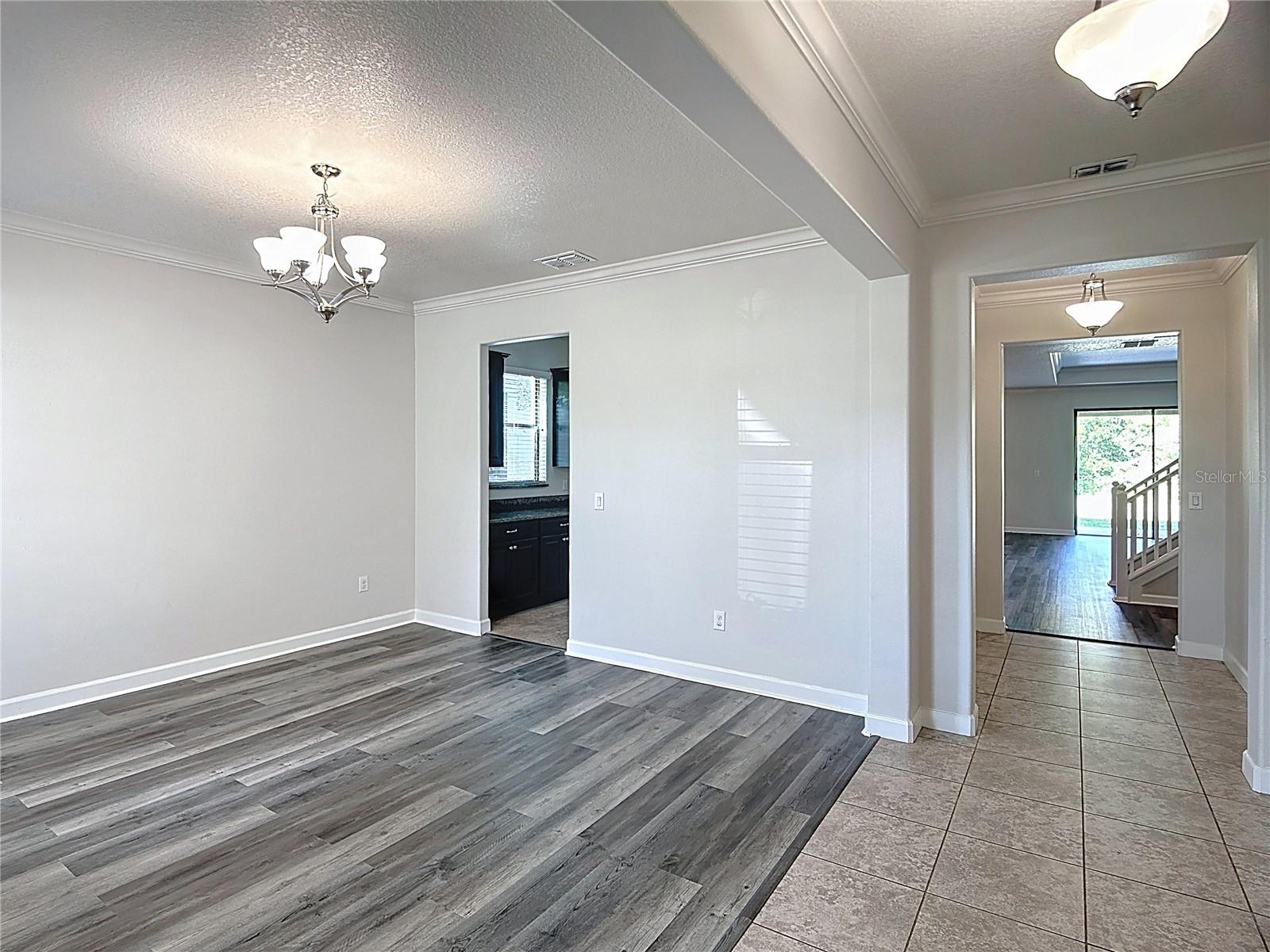 Image 19 of 54 For 5004 Bella Armonia Circle