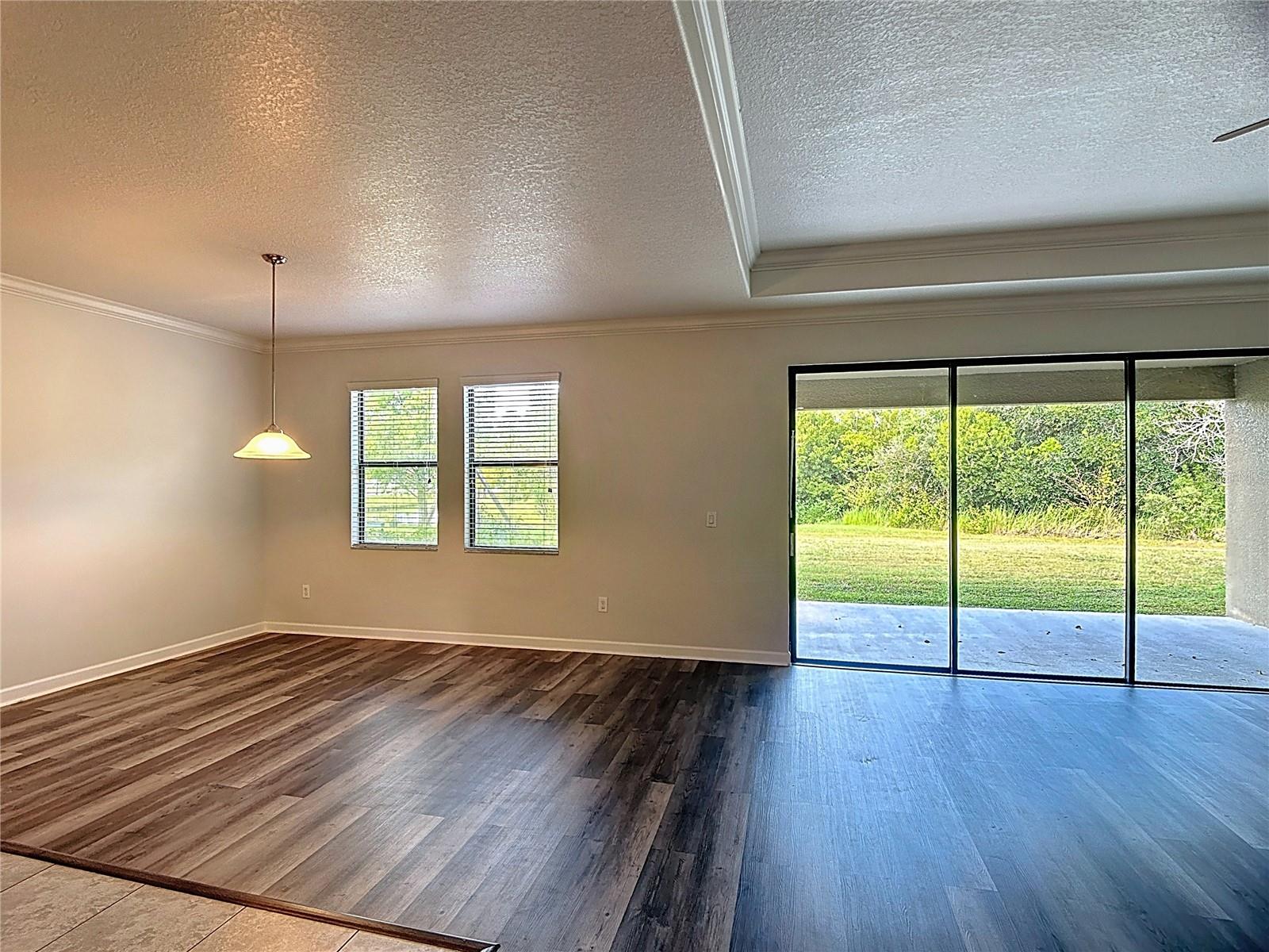 Image 26 of 54 For 5004 Bella Armonia Circle