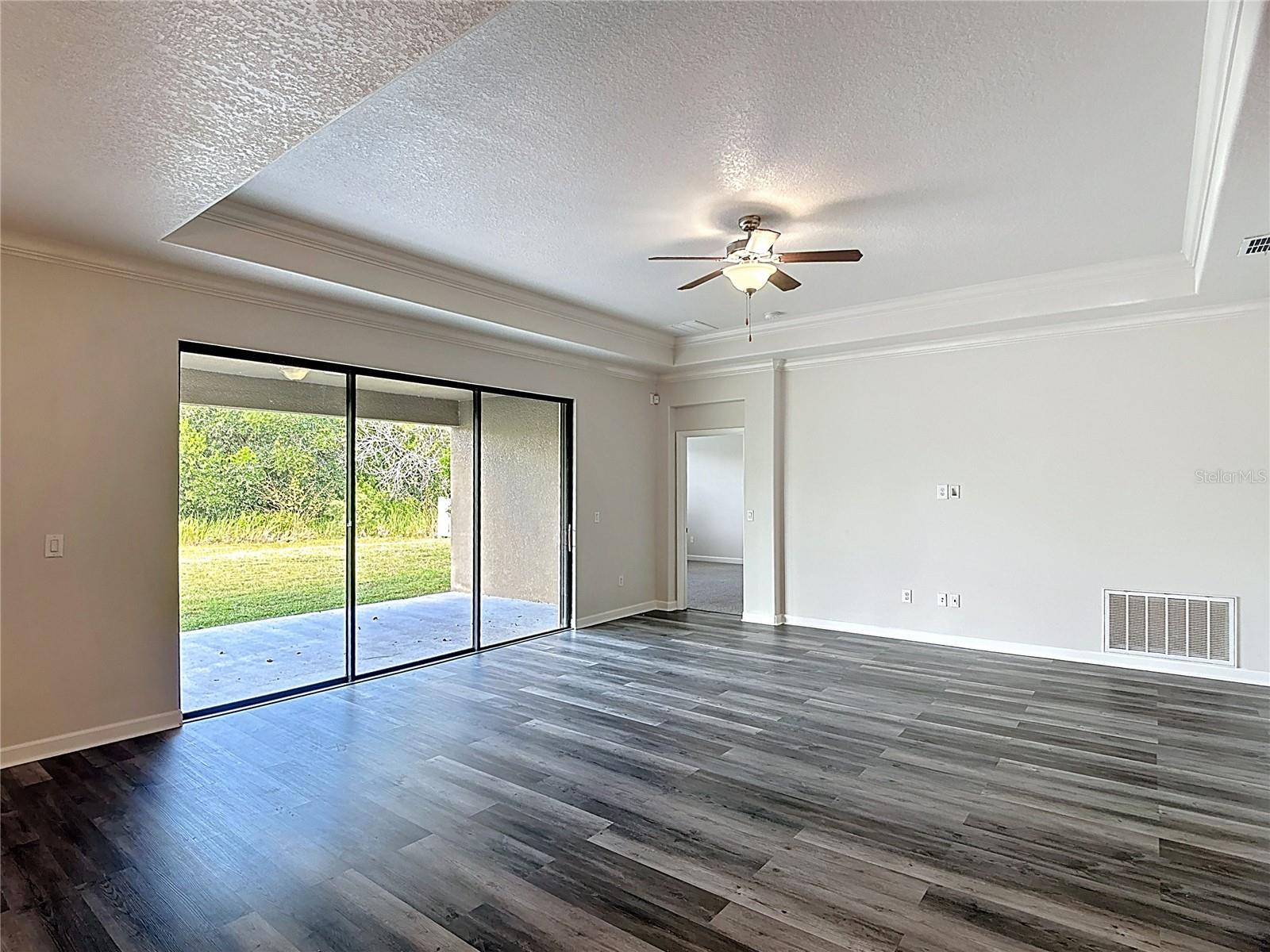 Image 27 of 54 For 5004 Bella Armonia Circle