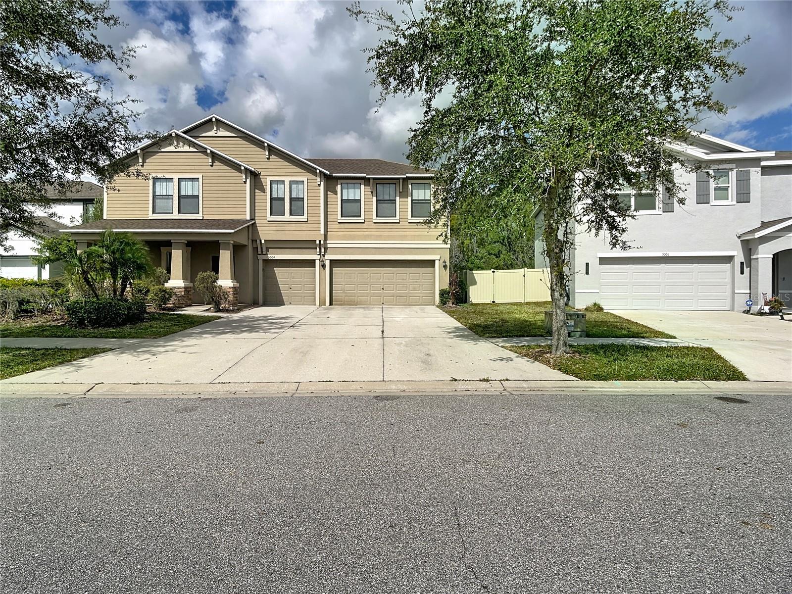 Image 5 of 54 For 5004 Bella Armonia Circle