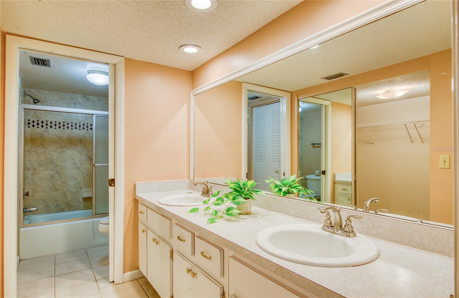 Image 25 of 48 For 225 Country Club Drive 1209