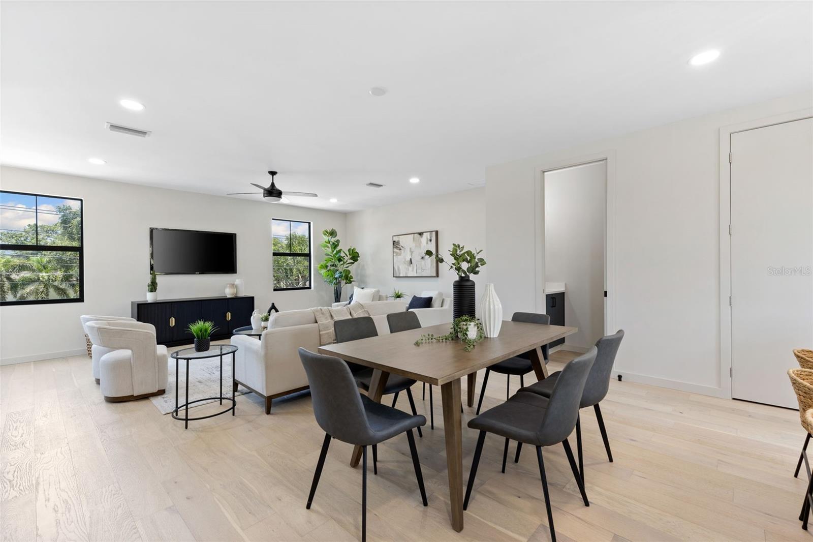 Image 33 of 56 For 2205 16th Street N