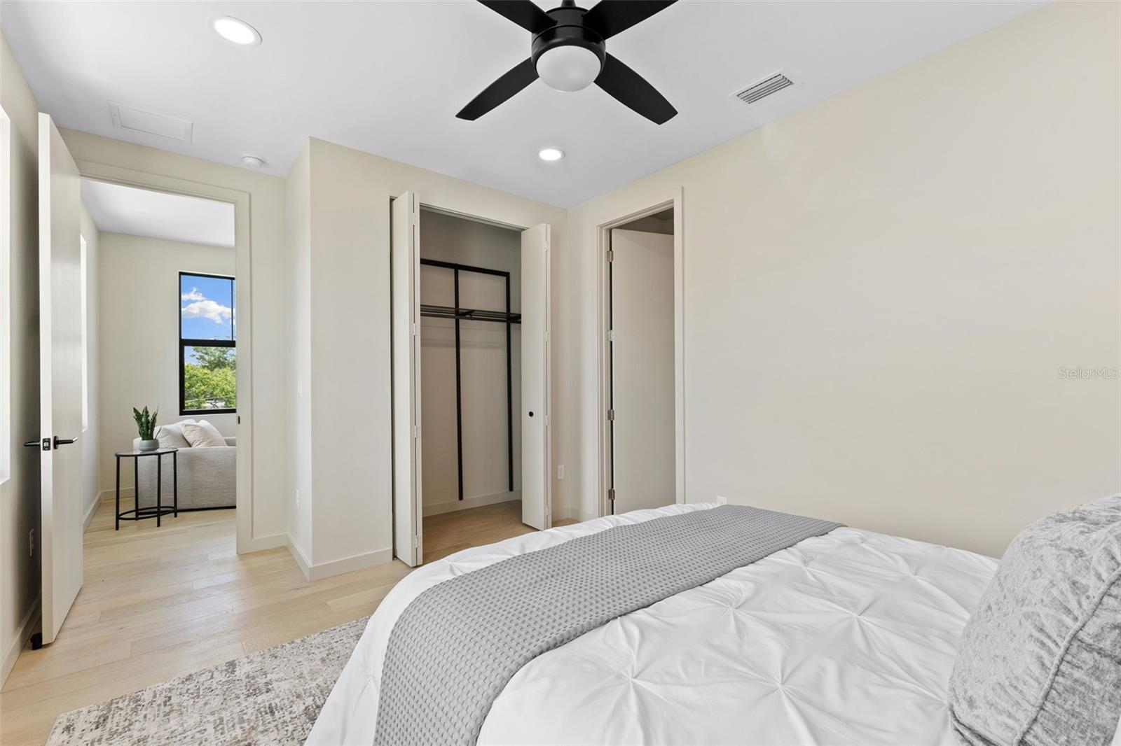 Image 40 of 56 For 2205 16th Street N