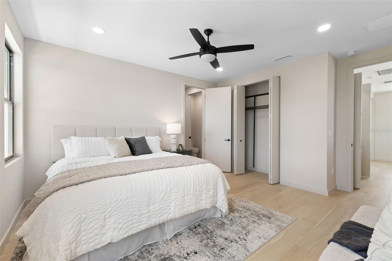 Image 41 of 56 For 2205 16th Street N