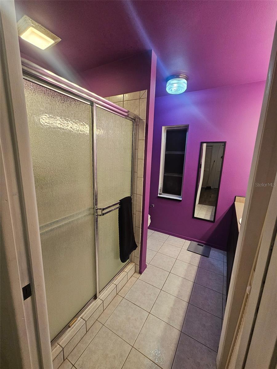 Image 19 of 44 For 1109 Burton Street