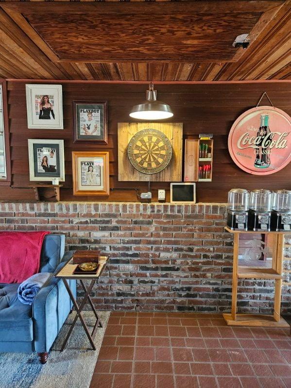 Image 24 of 44 For 1109 Burton Street