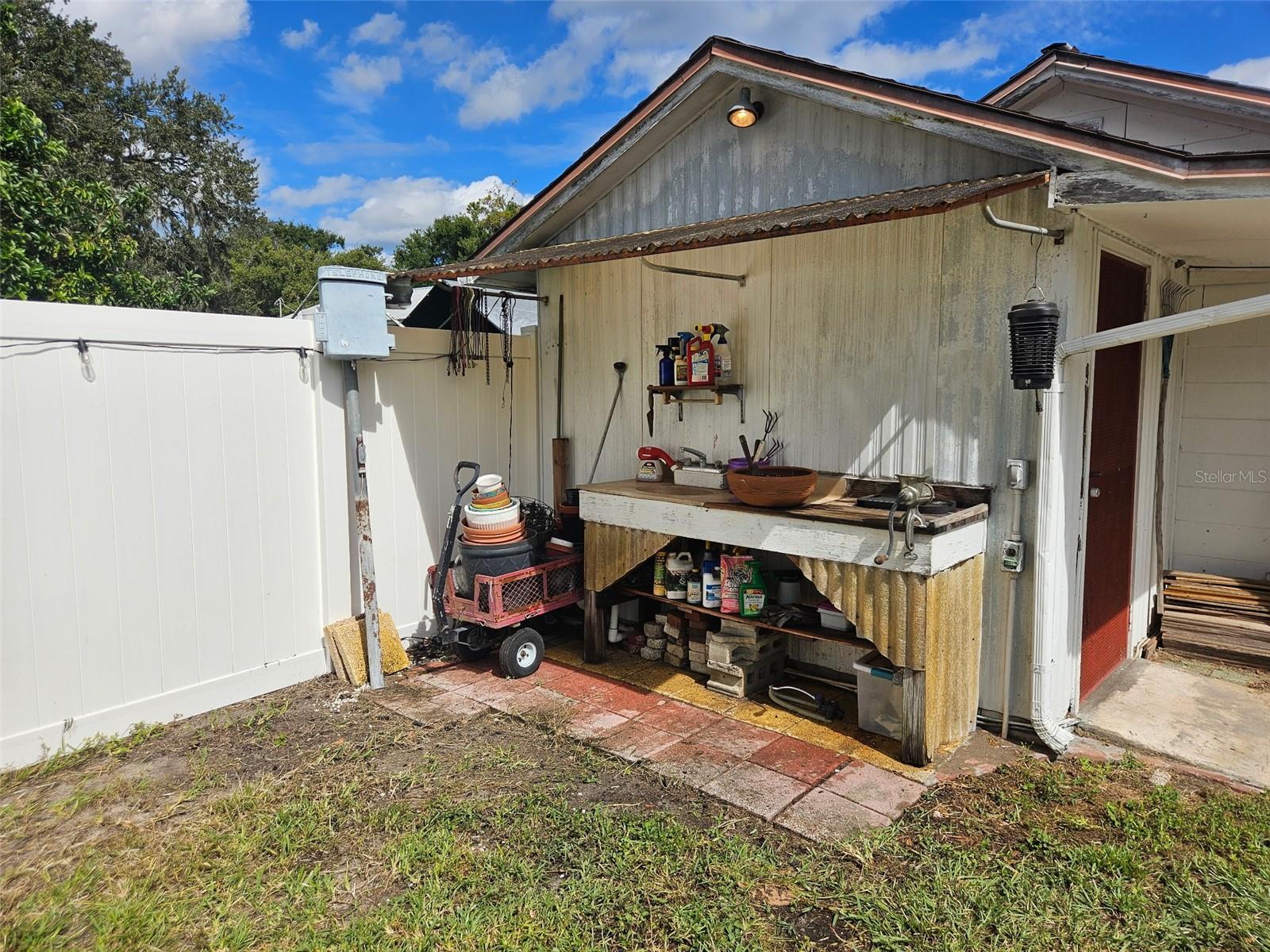 Image 39 of 44 For 1109 Burton Street