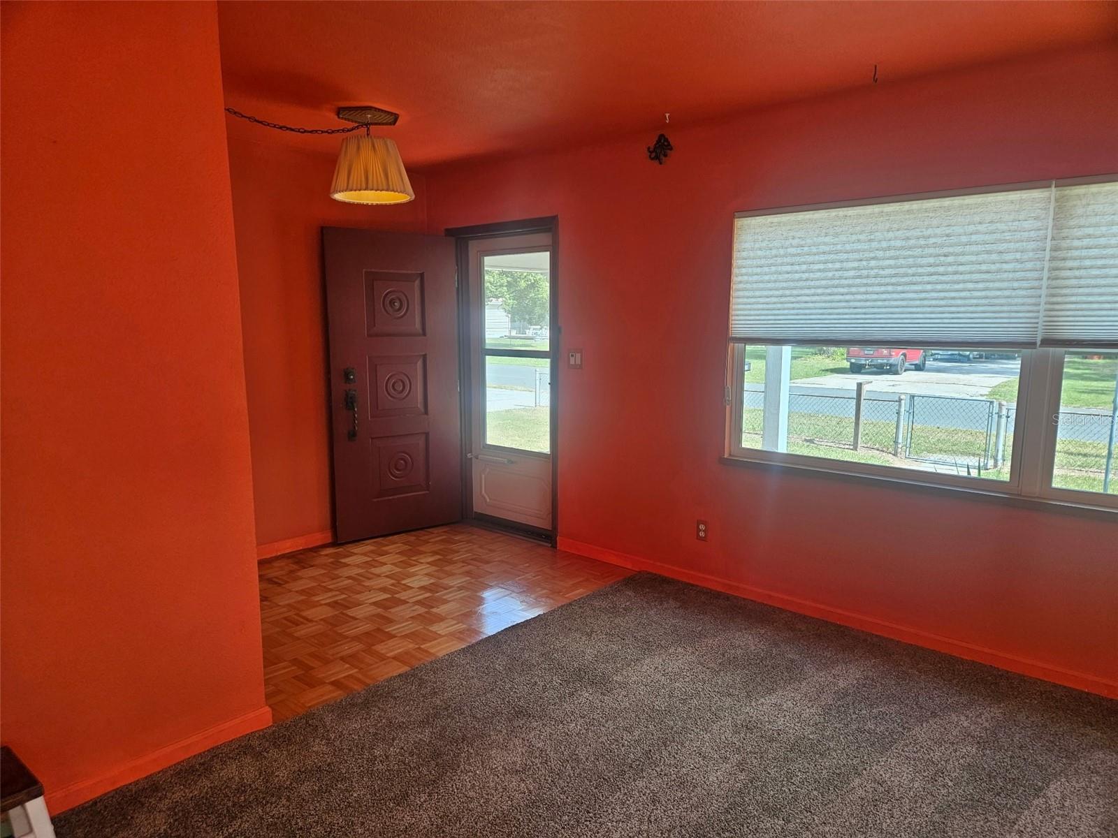 Image 4 of 44 For 1109 Burton Street