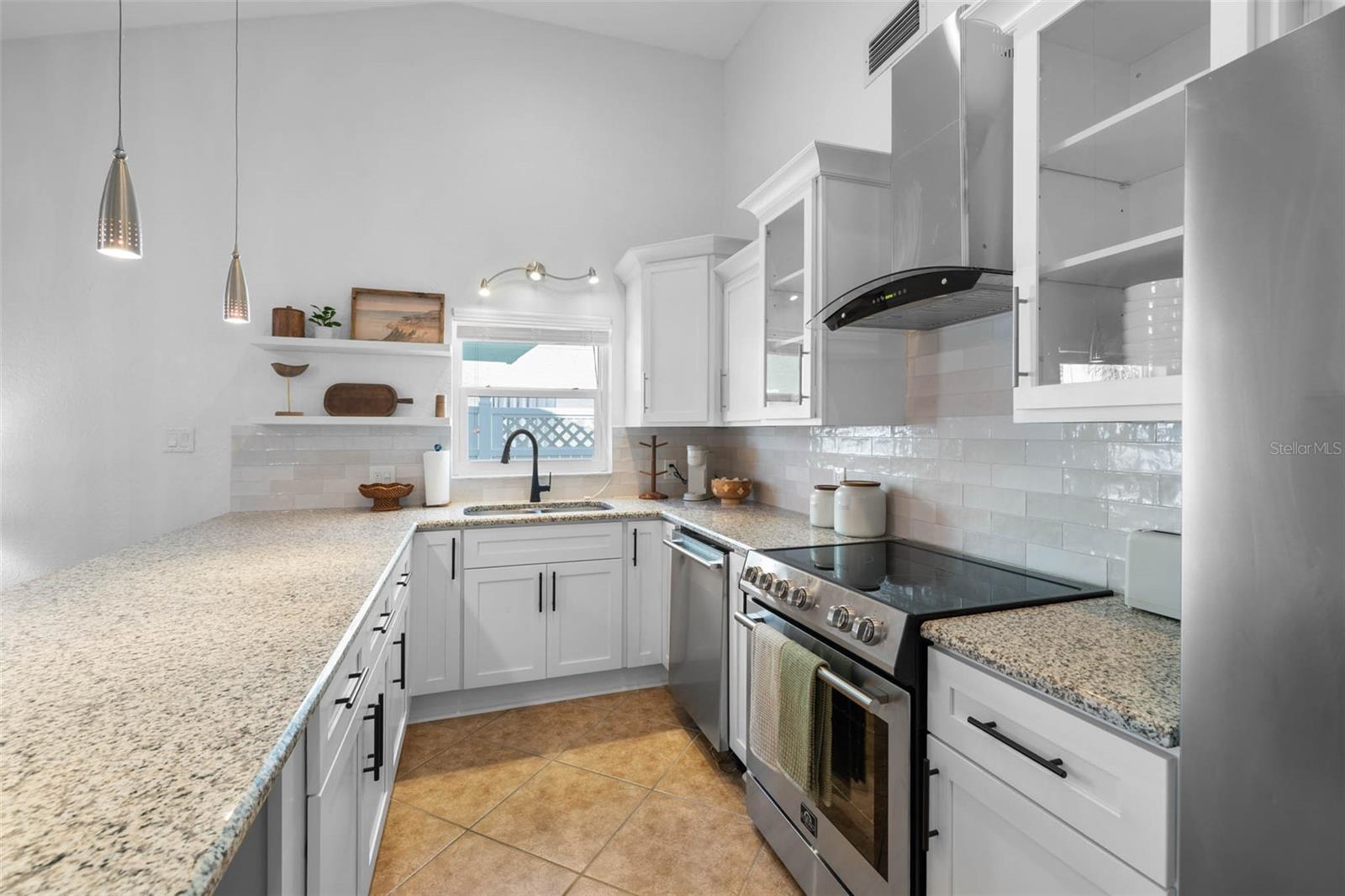 Image 14 of 39 For 4451 San Juan Drive