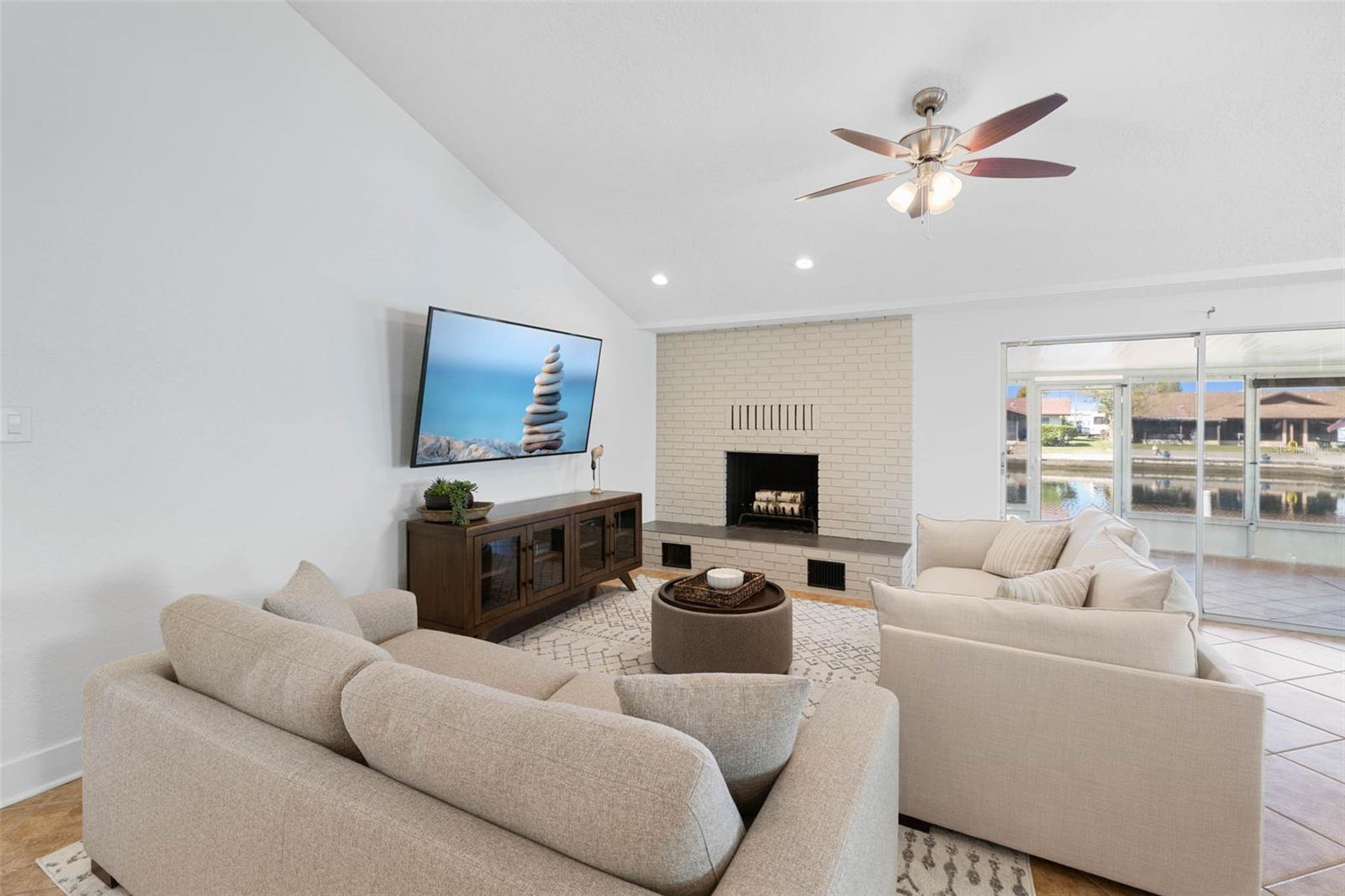 Image 8 of 39 For 4451 San Juan Drive