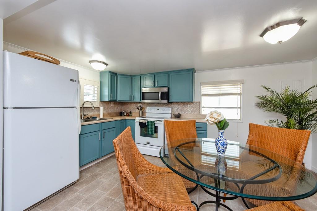 Image 7 of 42 For 4851 Gandy Boulevard B2l38