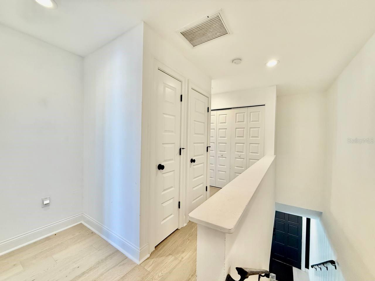 Image 26 of 44 For 162 Davis Boulevard