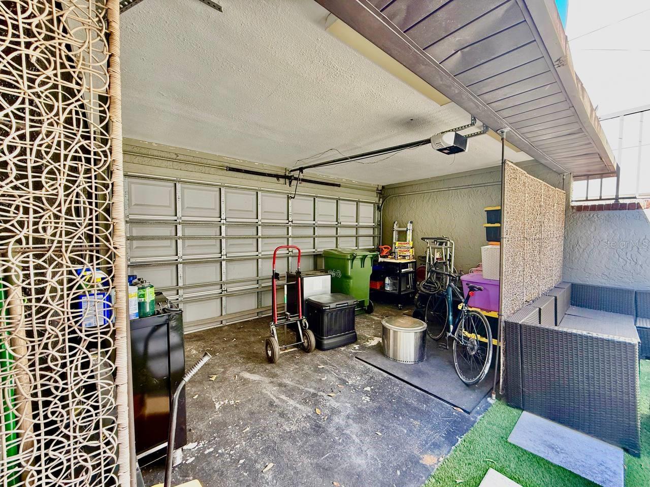 Image 38 of 44 For 162 Davis Boulevard