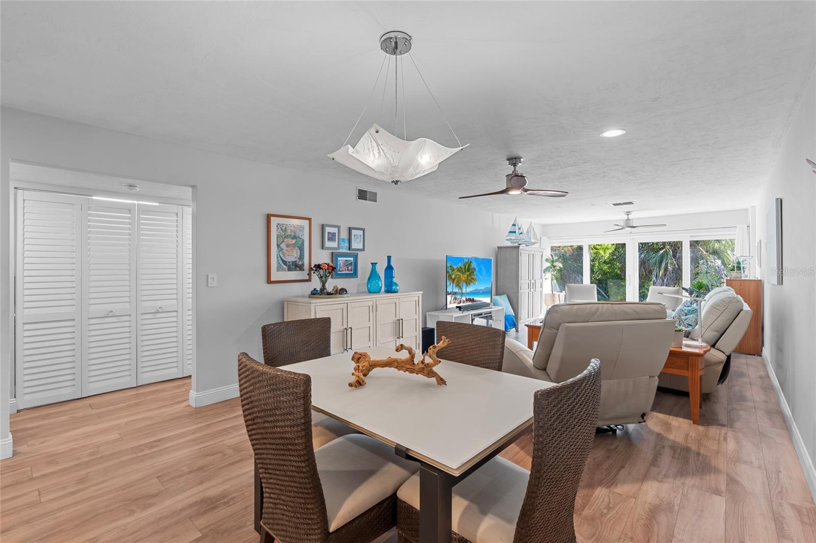 Image 10 of 37 For 10152 Regal Drive