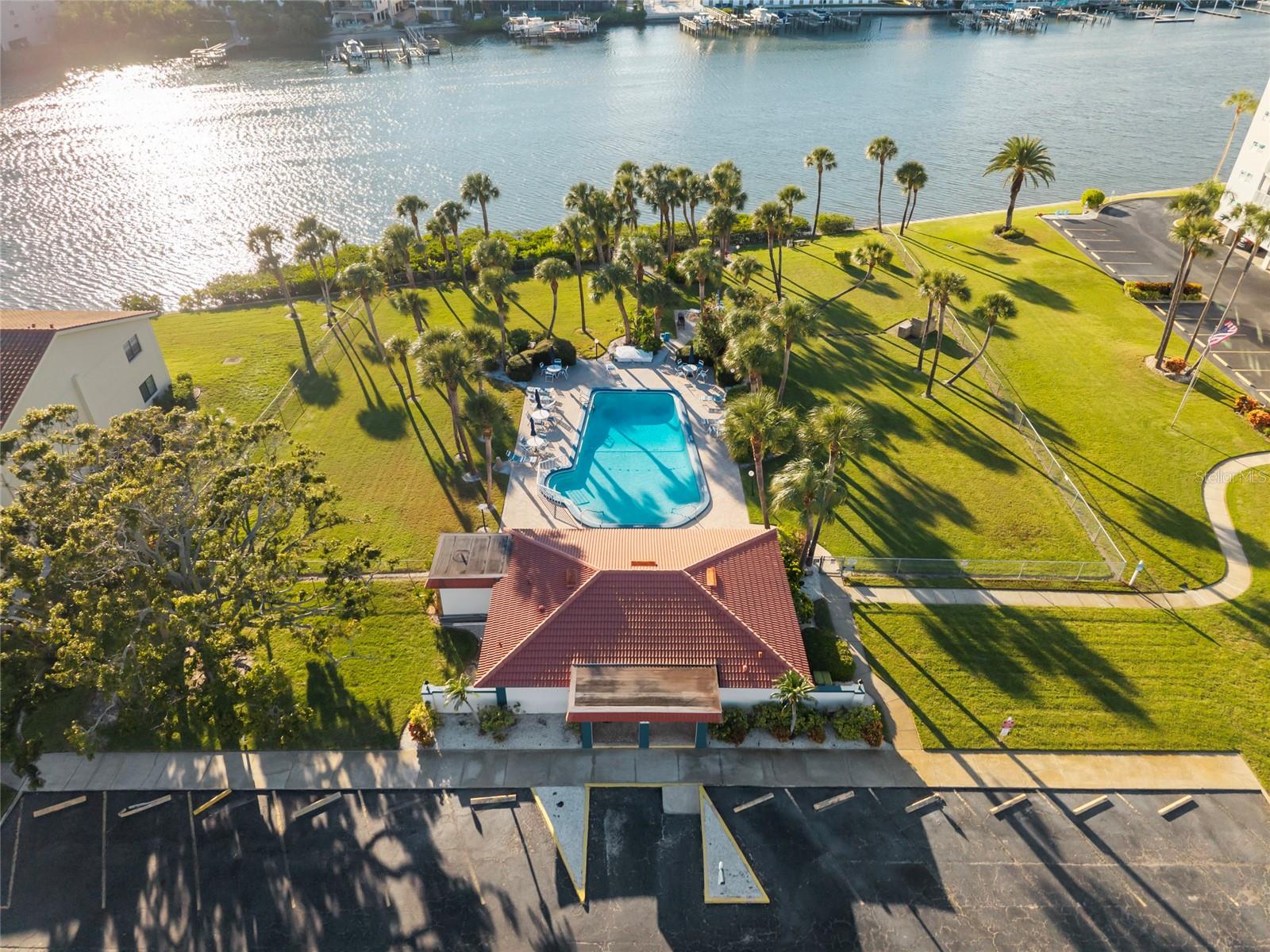 Image 22 of 37 For 10152 Regal Drive