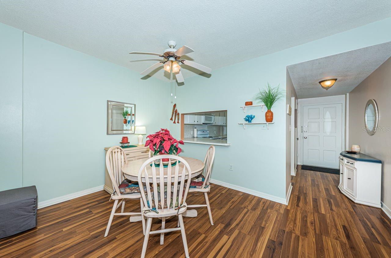 Image 10 of 55 For 1200 North Shore Drive Ne 314