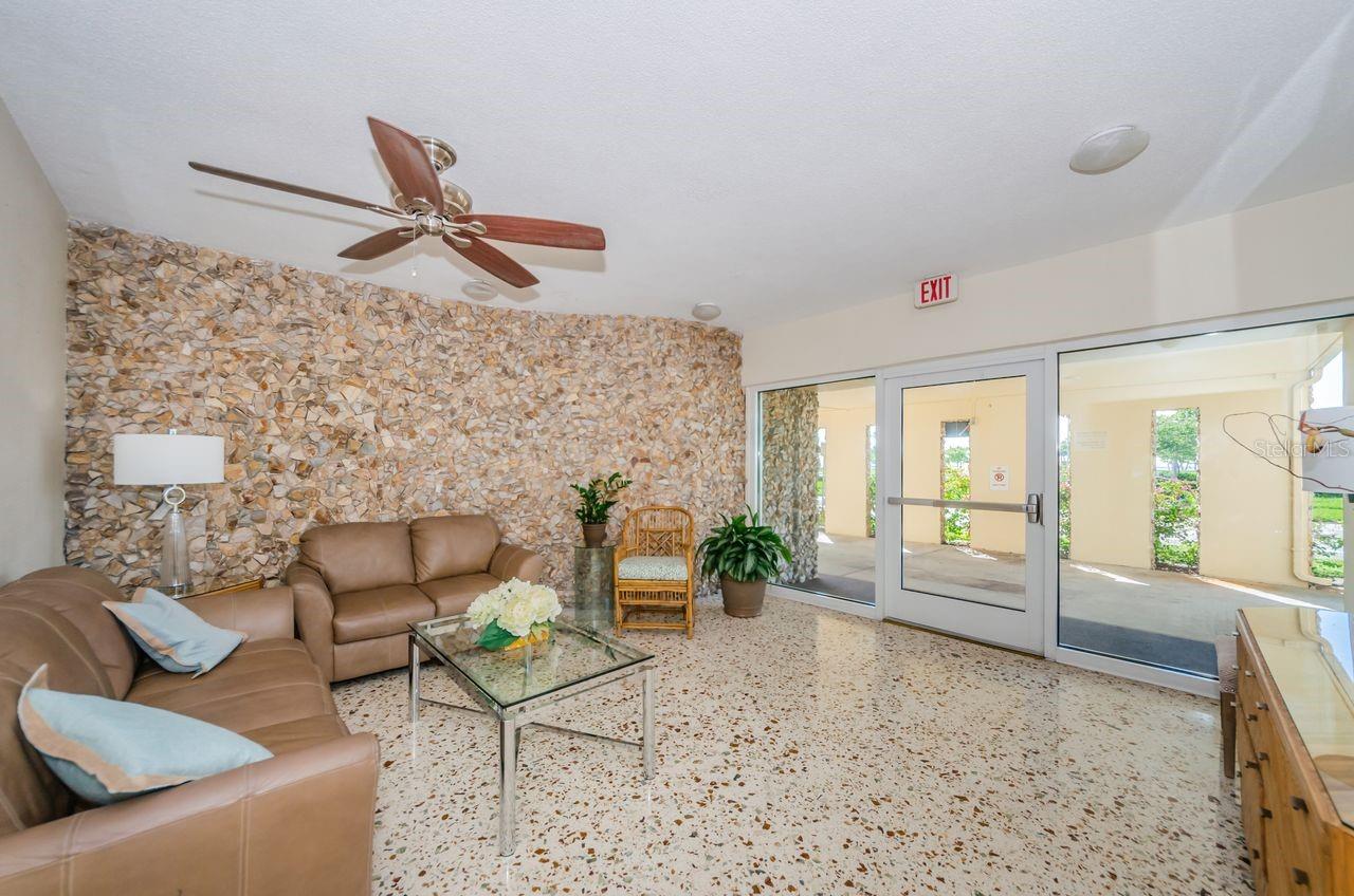 Image 34 of 55 For 1200 North Shore Drive Ne 314